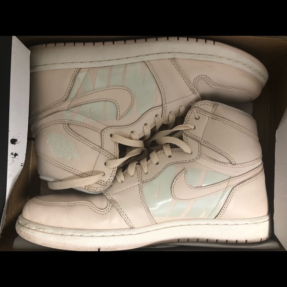 Air Jordan 1 Retro High OG 'Guava Ice’ - Picture 3 of 3